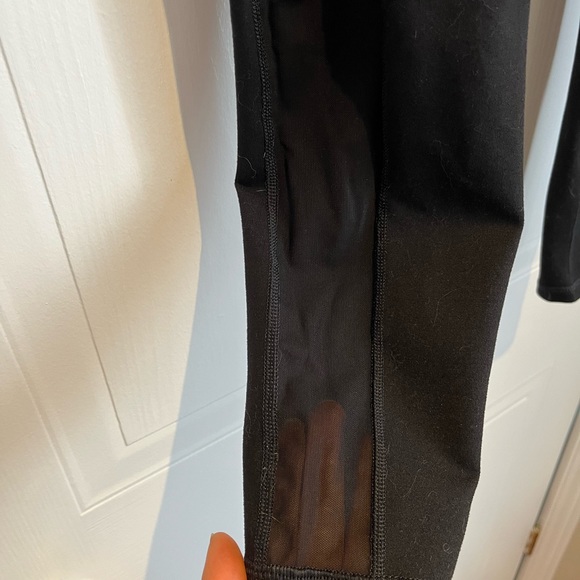 Fabletics leggings - Picture 2 of 3